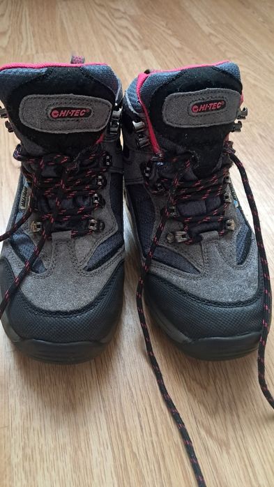 Взуття жіноче підліткове