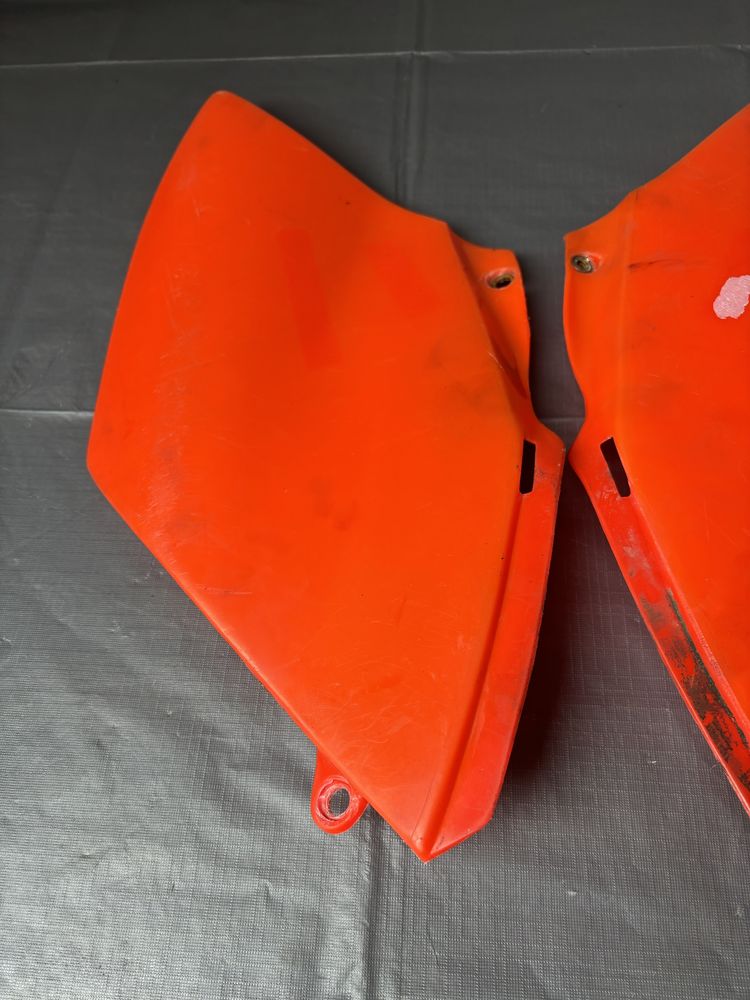 Plastik boczek osłona owiewka plastiki BETA RR 250/450 RFS