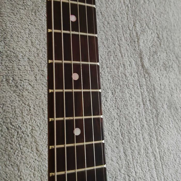 Gitara elektryczna lutnicza