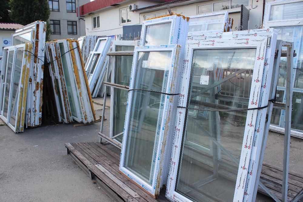 Металлопластиковые окна и двери всех размеров б\у фурнитура ROTO б\у