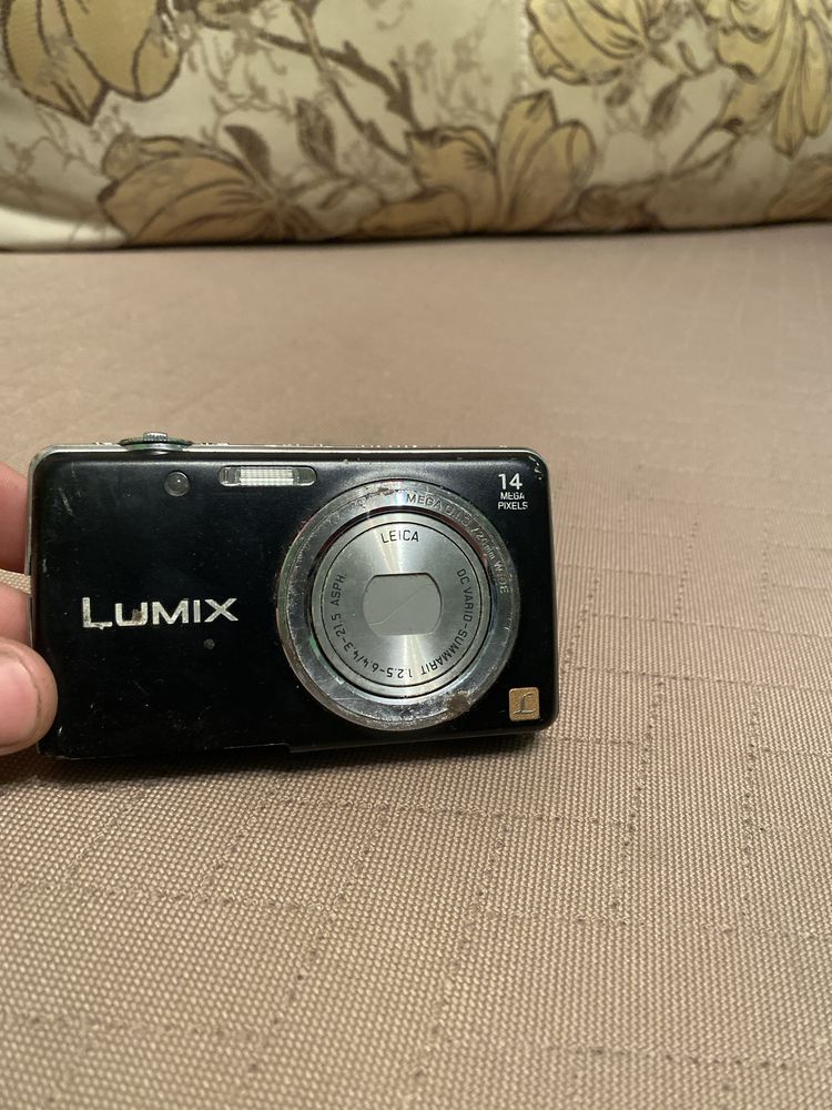 Фотоаппарат Lumix