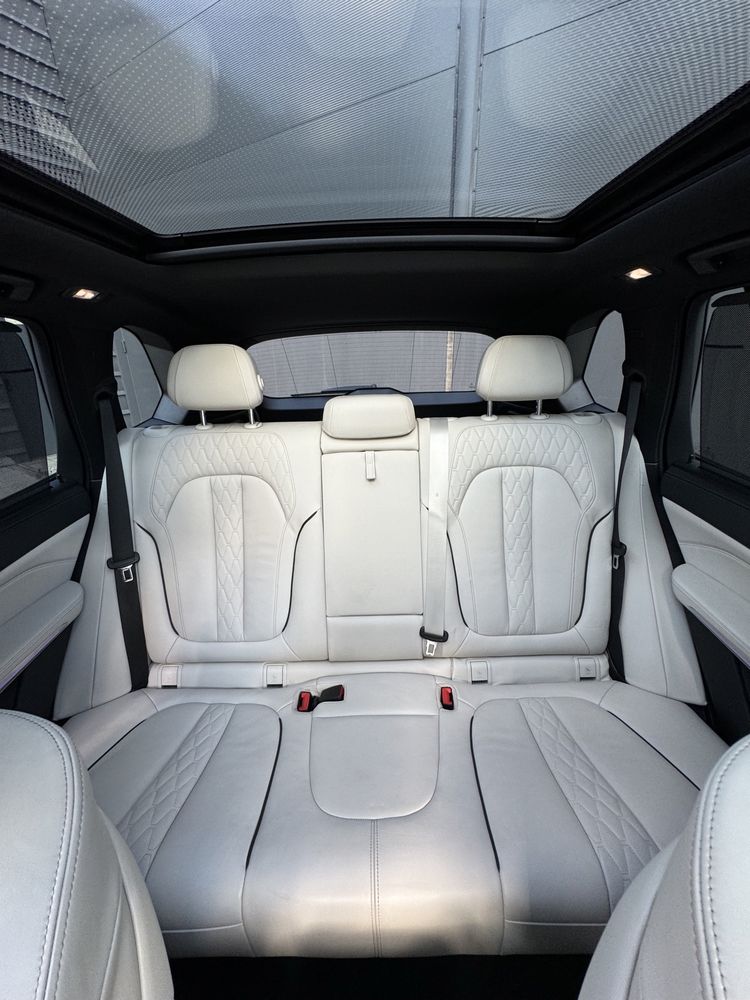 Автомобіль BMW X5 G05 S-drive 40i 3.0 2021 року білий перламутр