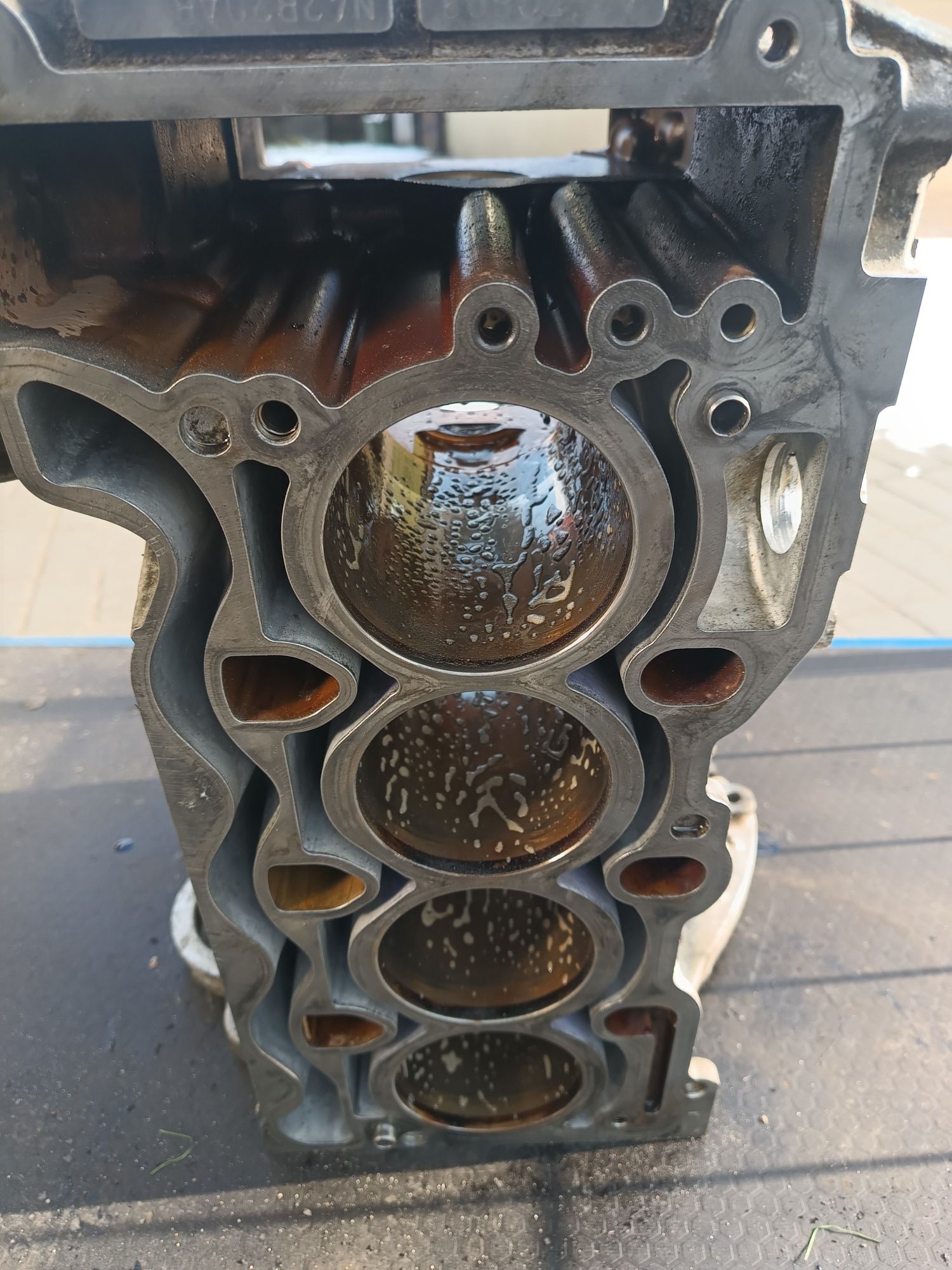 BMW E90 E91 E46 320I 318I N46 N42 blok silnika