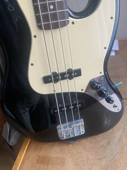 Squier jazz bass affinity