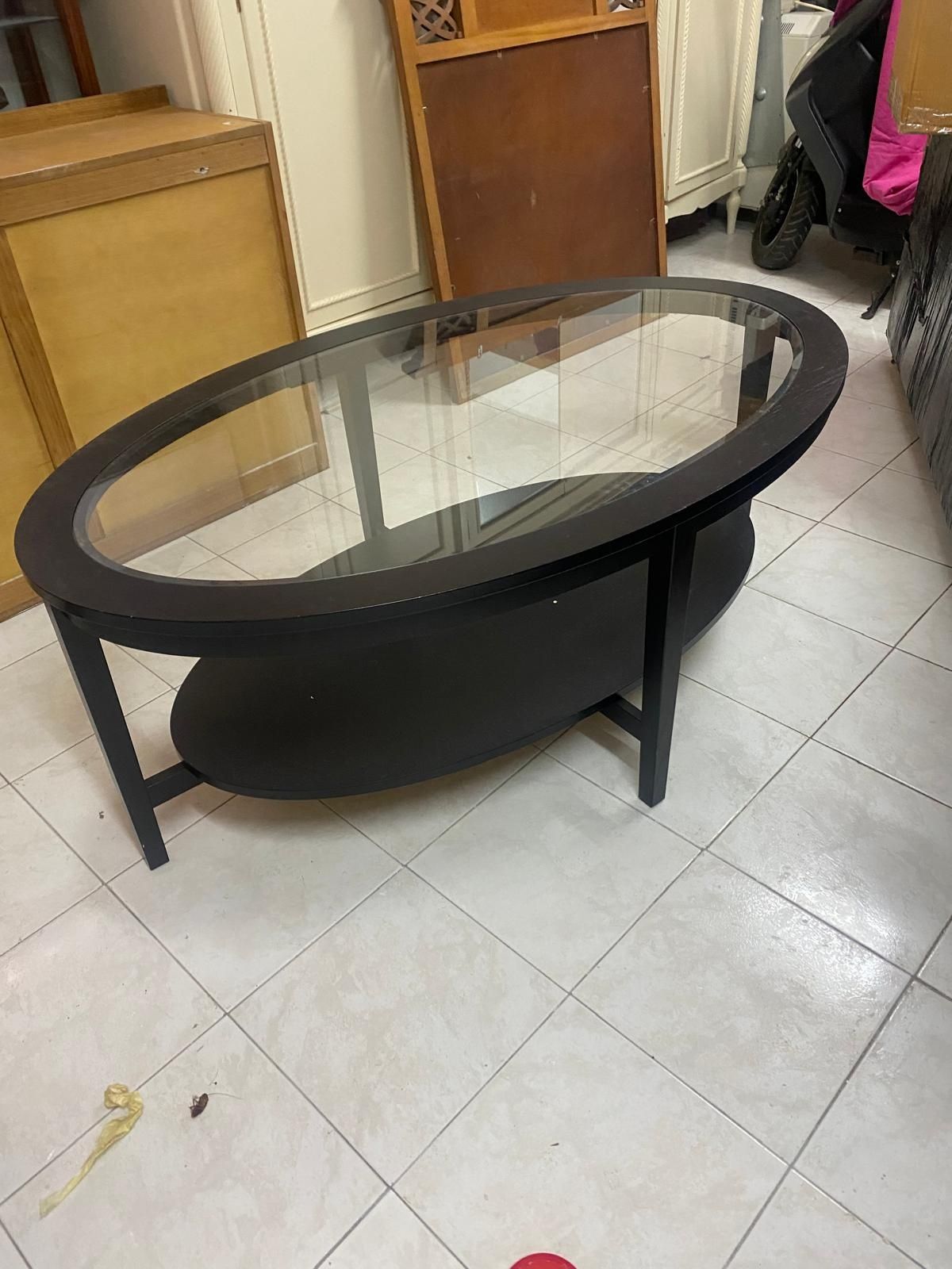 Mesa de centro com vidro