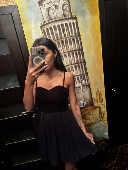 Продам шикарну сукню Zara ! Xs