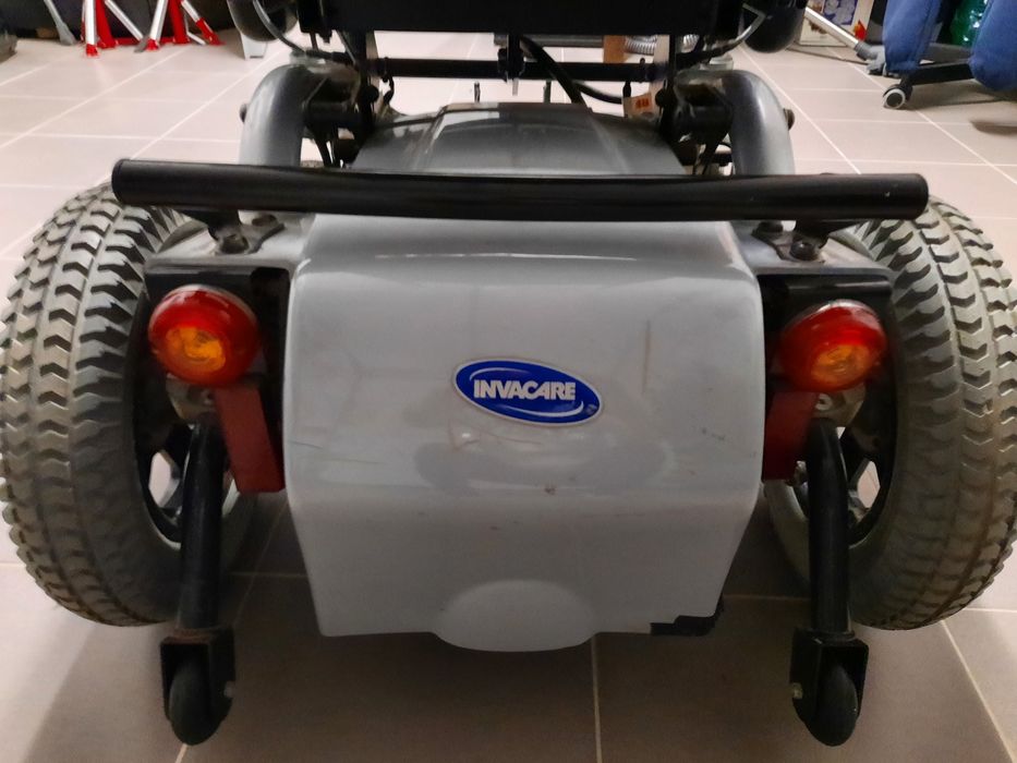 Wózek inwalidzki invacare elektryczny