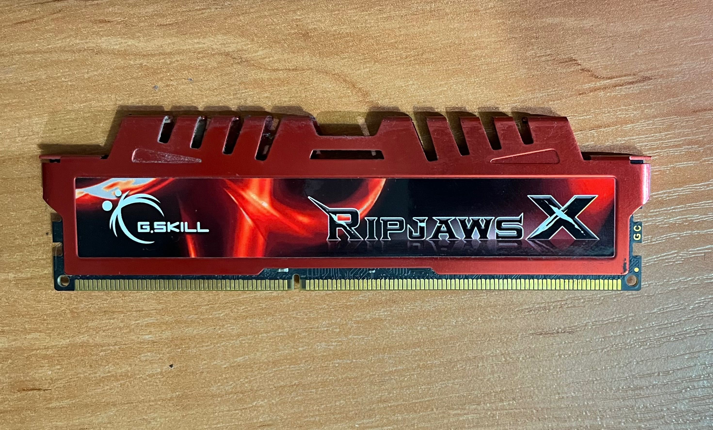 Оперативна пам'ять G.Skill DDR3-1600 8GB