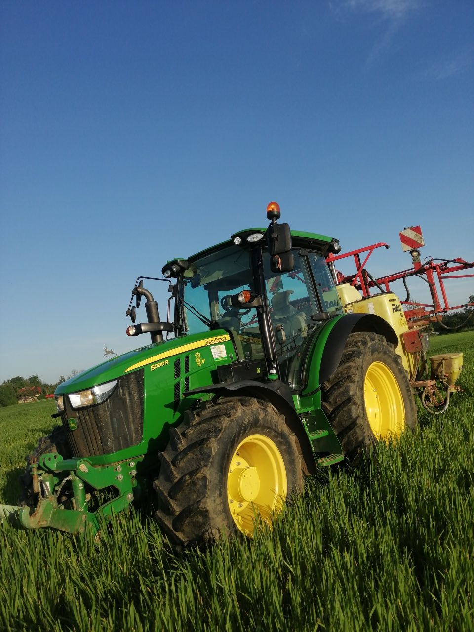 John deere 5090R CENA NETTO