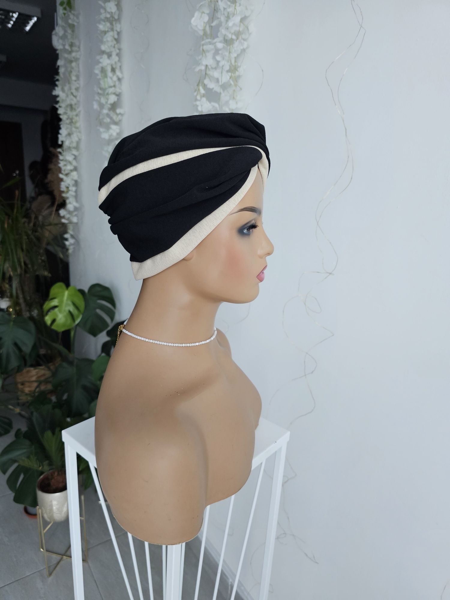Turban czepek Ola czarny-beż nakrycie głowy podczas leczenia czapka