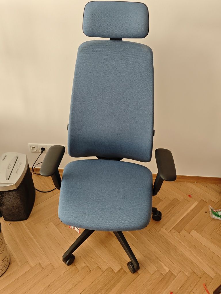 Krzesło biurowe intersthul Every