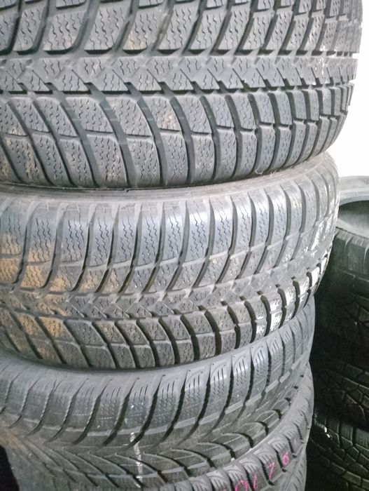 Продам зимние шины 225/60 r16