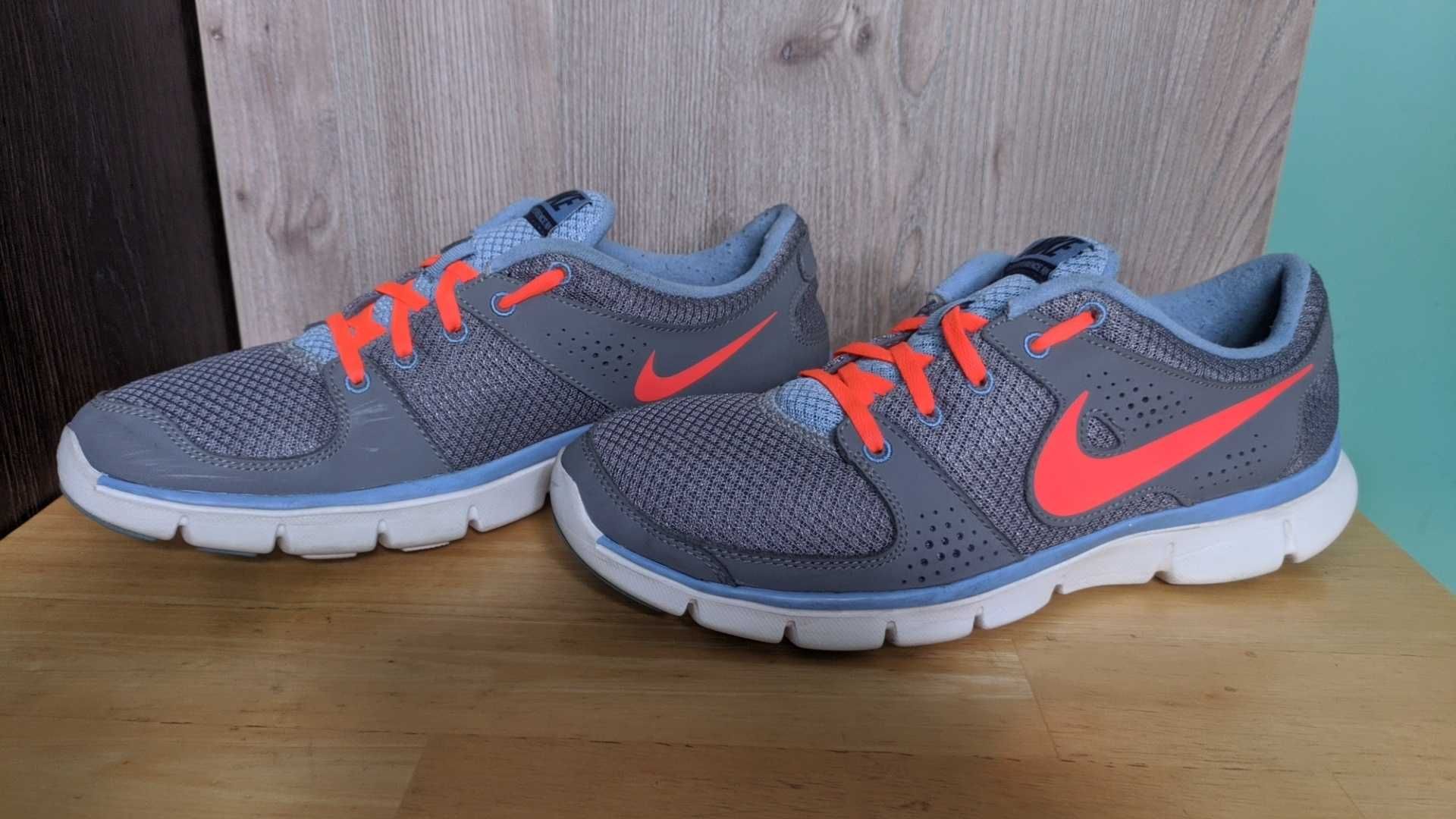 Кроссовки беговые Nike Flex Experience PN