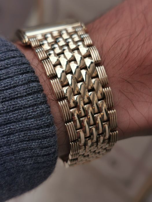 Новий золотий годинник Tissot
