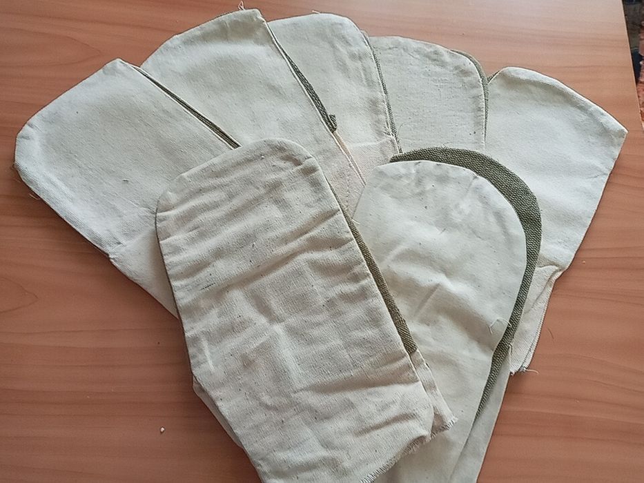 Продам рабочие рукавицы.