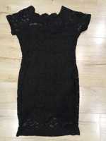 Koronkowa czarna sukienka S
