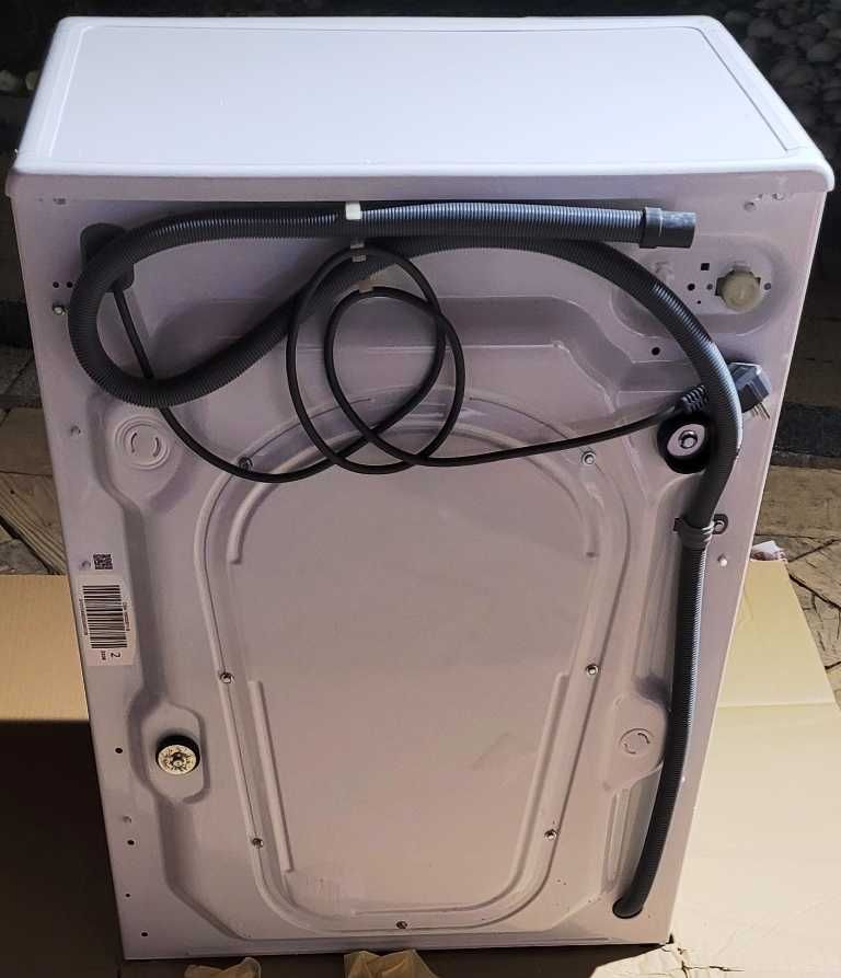 Pralka Candy Smart CS4 1062DE/1-S Slim 6kg 1000obr/min