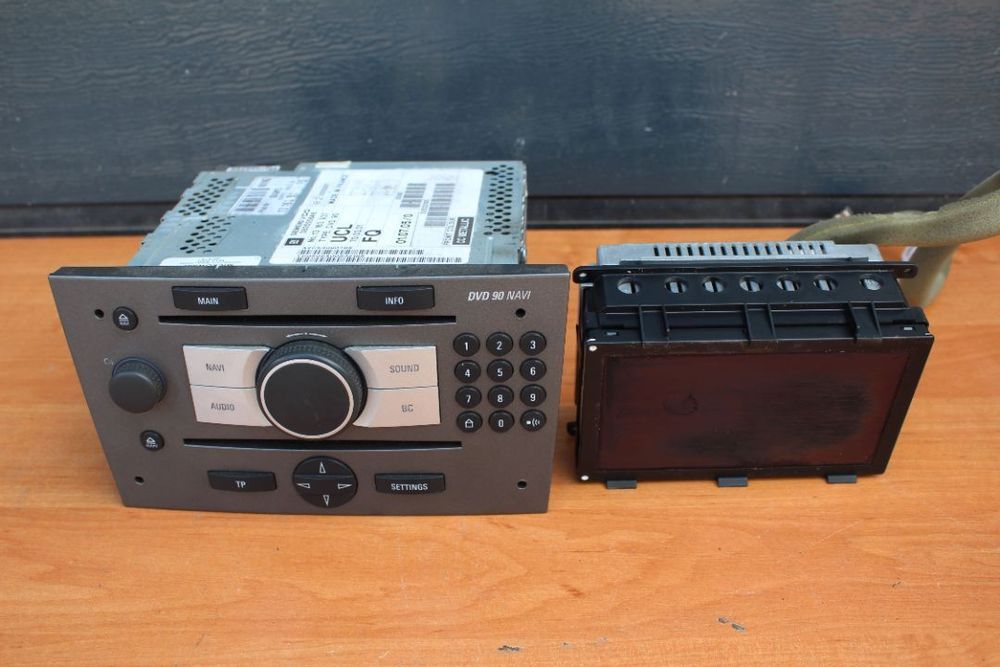 RADIO WYŚWIETLACZ DVD 90  NAWIGACJA KOLOROWA OPEL VECTRA C SIGNUM