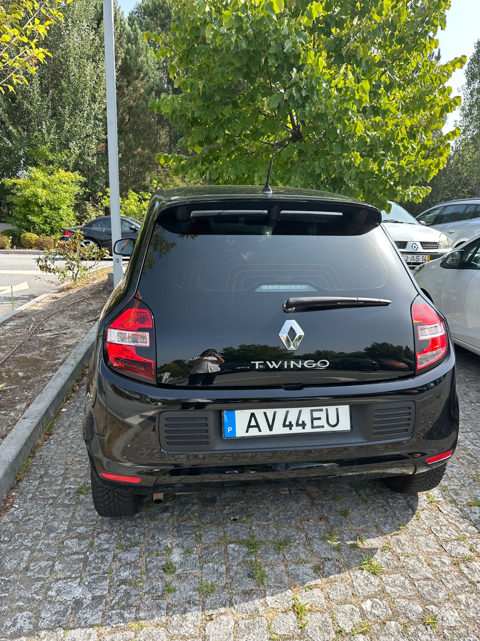 Renault Twingo Preto e vermelho
