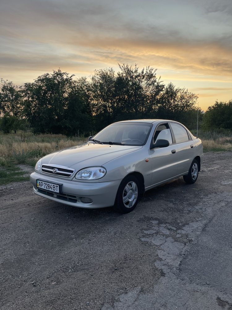 Продам идеальный Ланос  1.5 SX