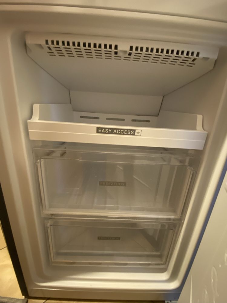 Lodówka Whirlpool W7X 82O K