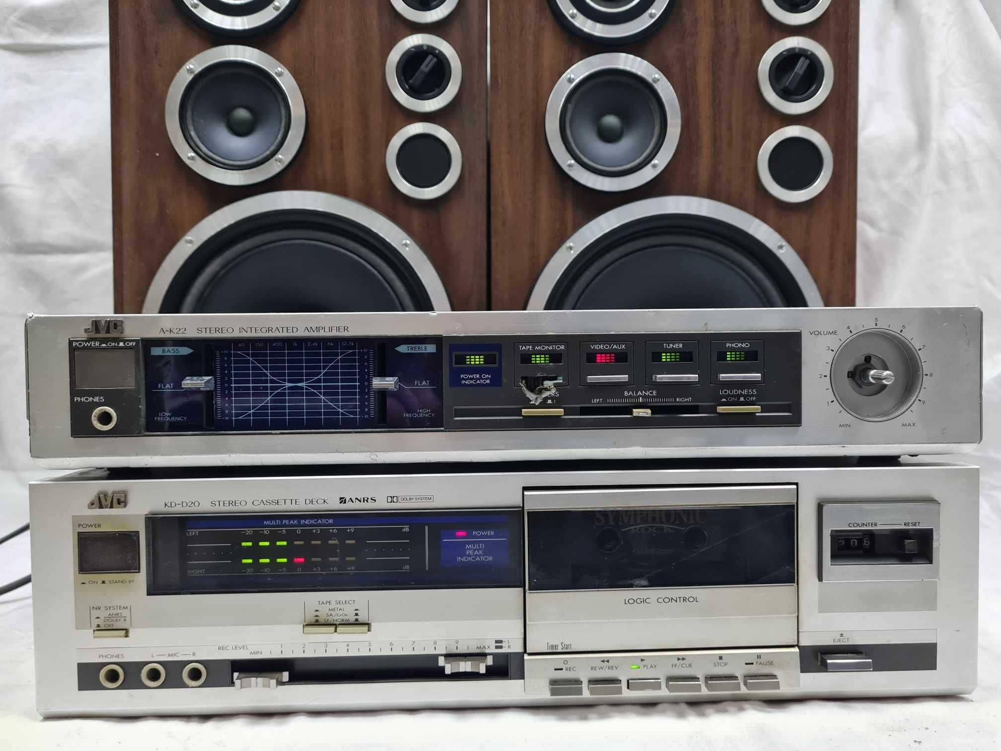 Magnetofon JVC KD-D20 + wzmacniacz JVC A-K22