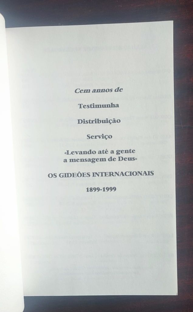 Biblia distribuída em alguns hoteis (memorabilia)