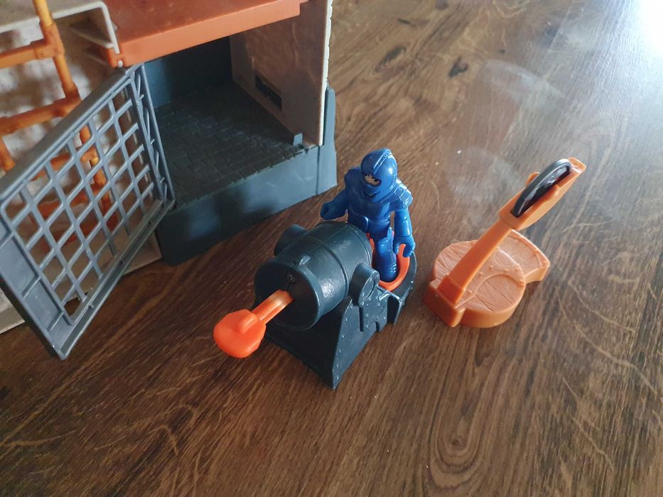 Zabawkowy zamek warowny rycerza Andrzeja Imaginext