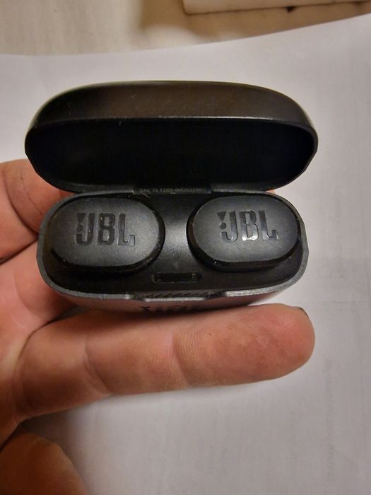 Sluchawki Bluetooth Jbl tune 130nc  sprawne