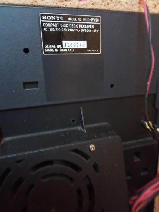 Музичний центр  Sony HCD-RV50 у чудовому стані - 8000 грн