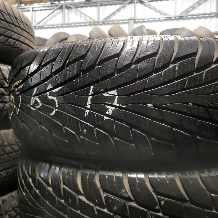 255 65 17 Maxxis пара шини бу зима  6+мм 
Bridgeston