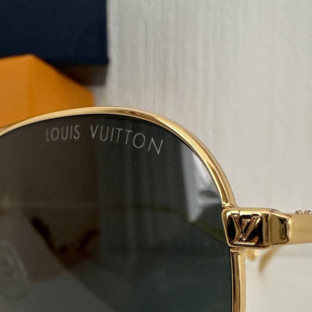 Сонцезахісні окуляри Louis Vuitton LV ACE PILOT