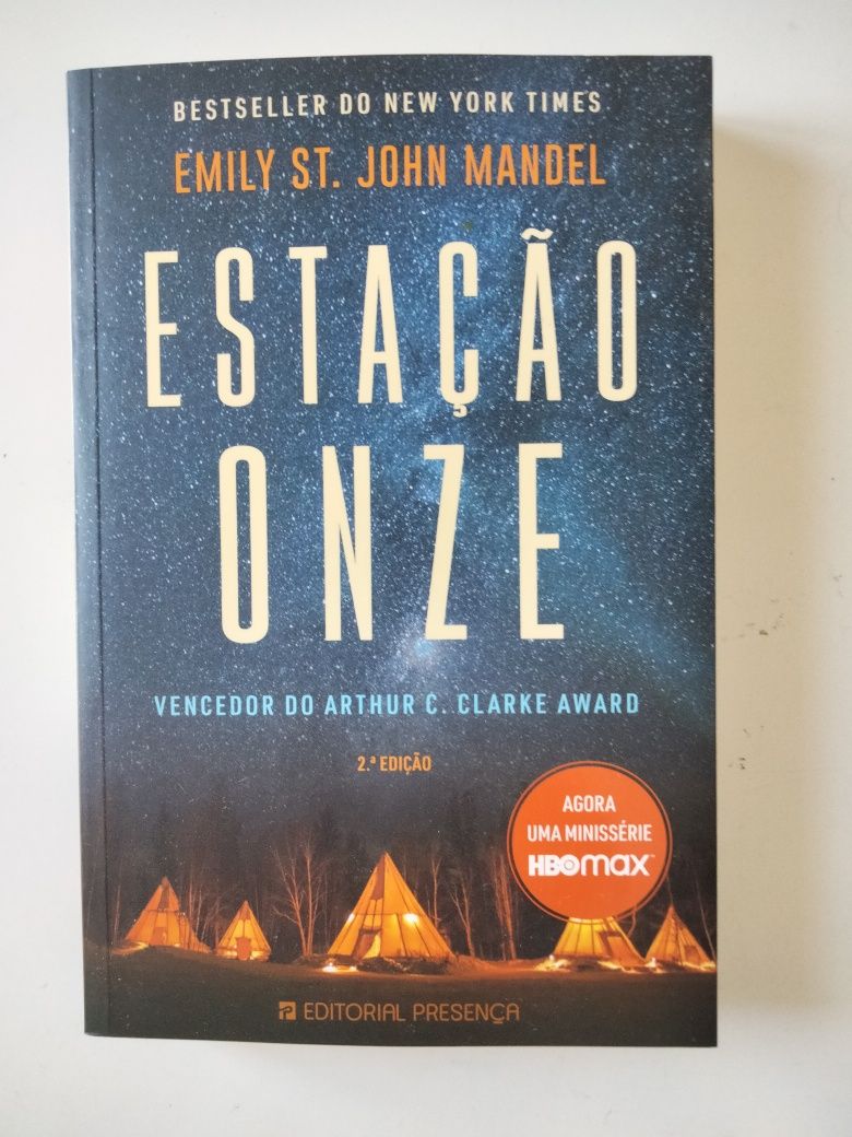 NOVO • Estação Onze, de Emily St. John Mandel