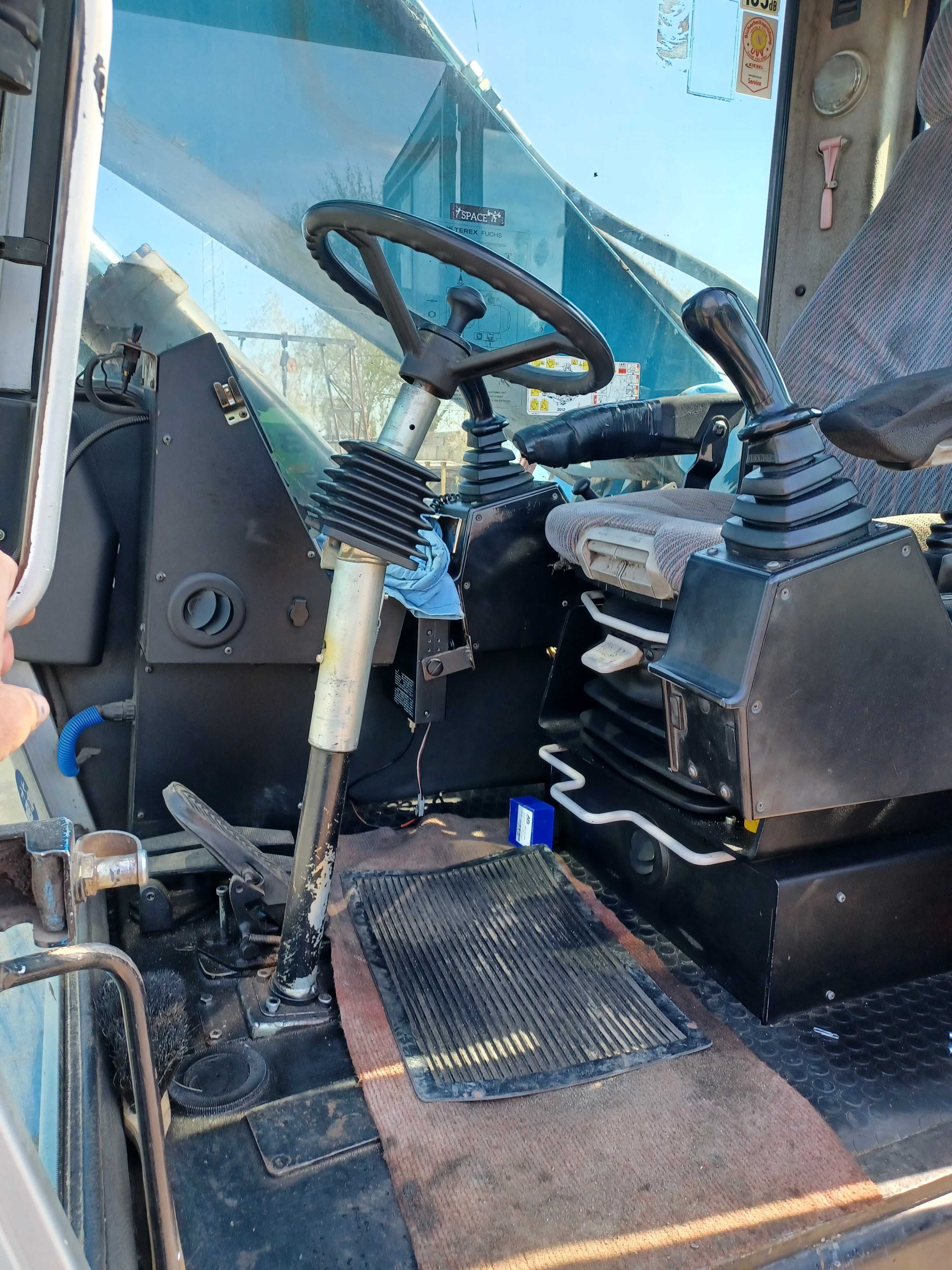 Koparka przeładunkowa Fuchs MHL331
