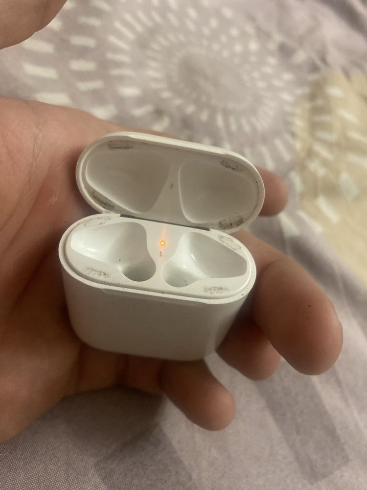 Продам кейс, від AirPods 2