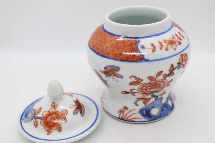 Pote Porcelana Chinesa Floral e Borboletas Estilo Samurai XX 15 cm