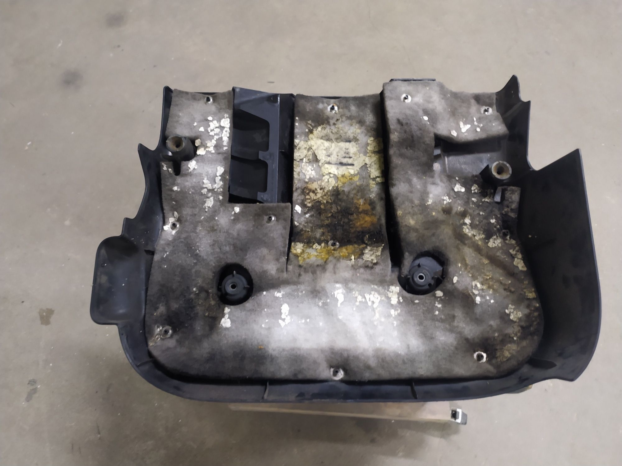 Osłona pokrywa silnika Suzuki Grand vitara II v6