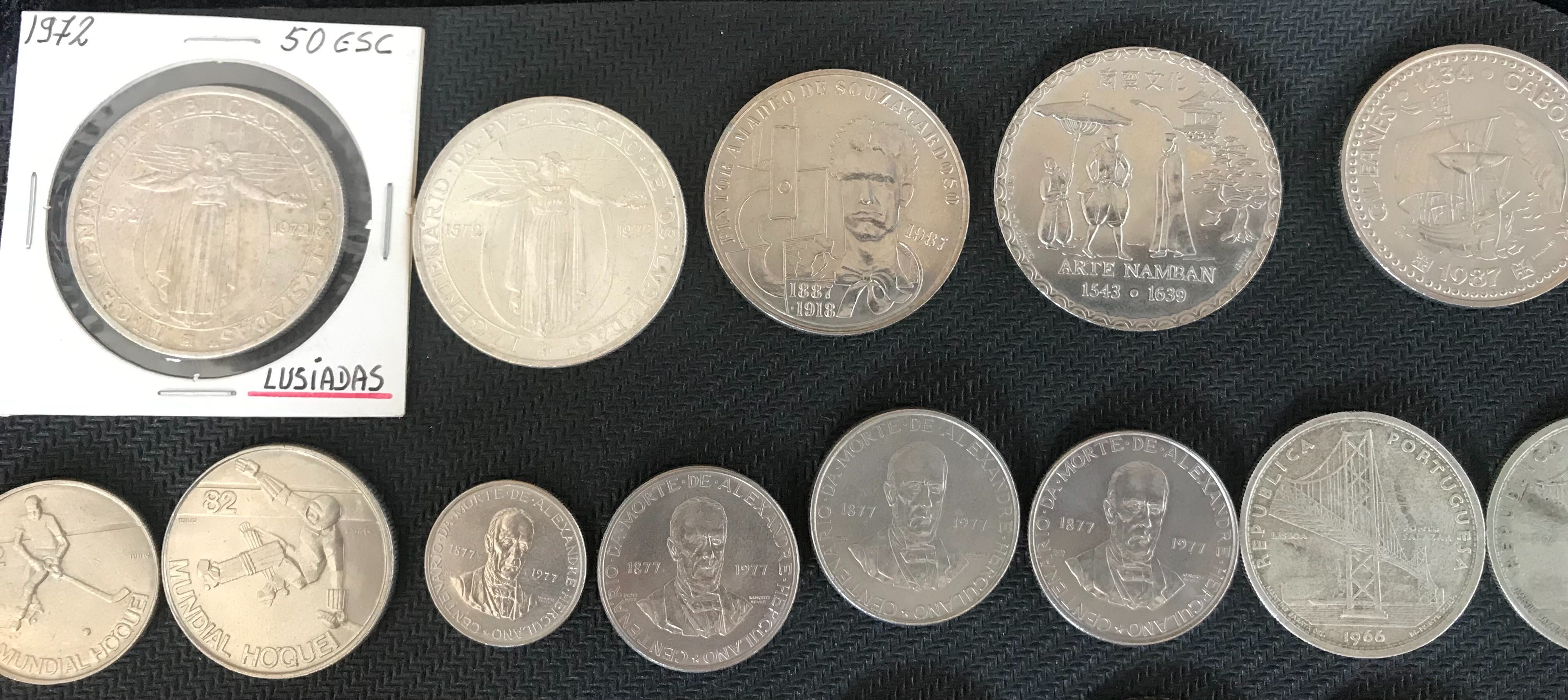 Lote Moedas comemorativas 1972 a 1993 e de dez e vinte e cinco escudos