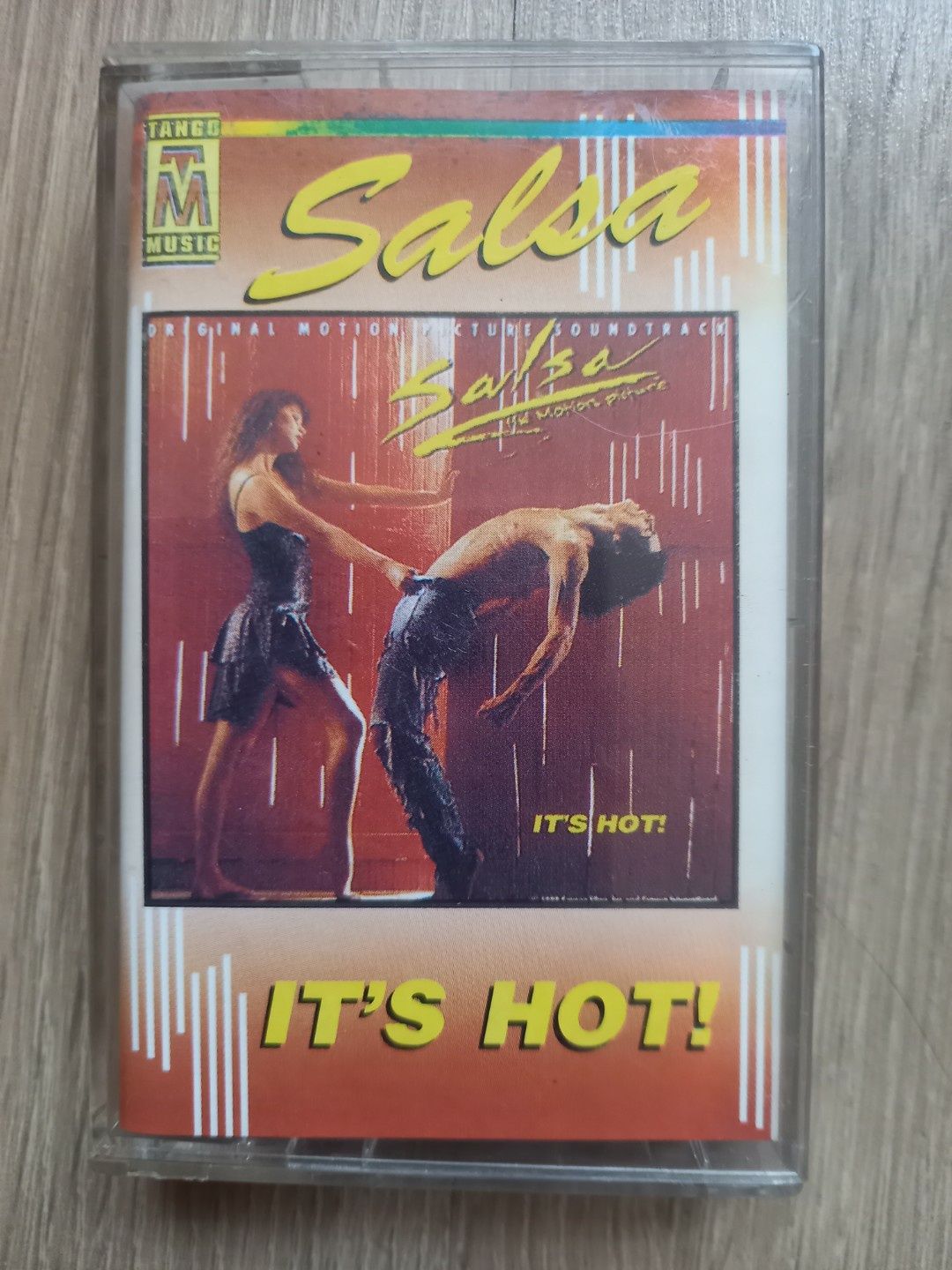 Kaseta magnetofonowa salsa it 's hot