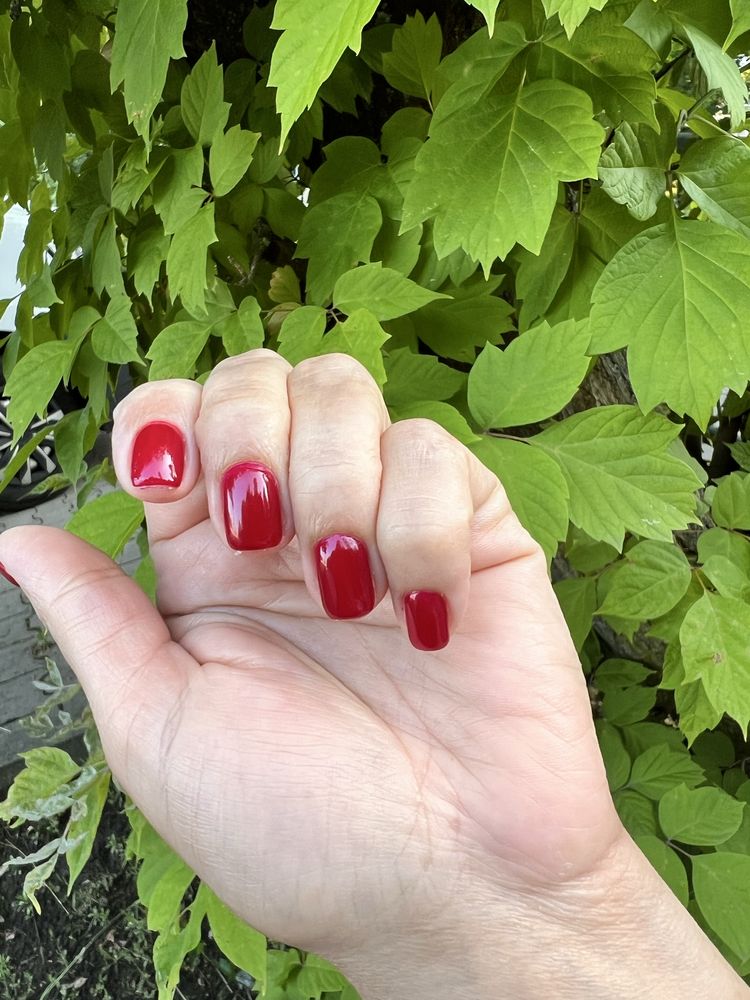 robienie paznokci/pedicure