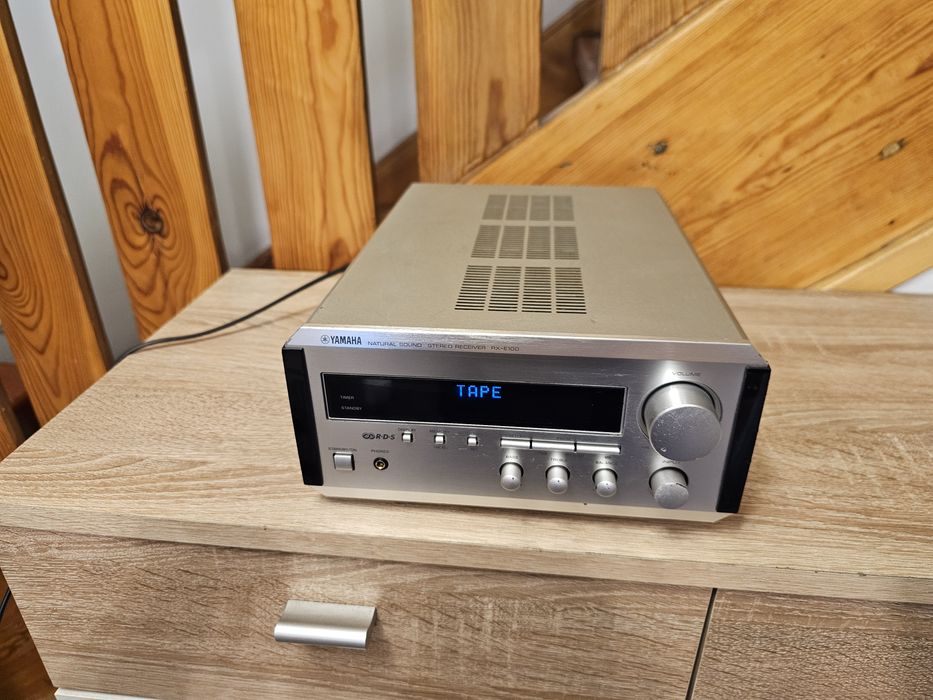 Amplituner Yamaha RX-E100