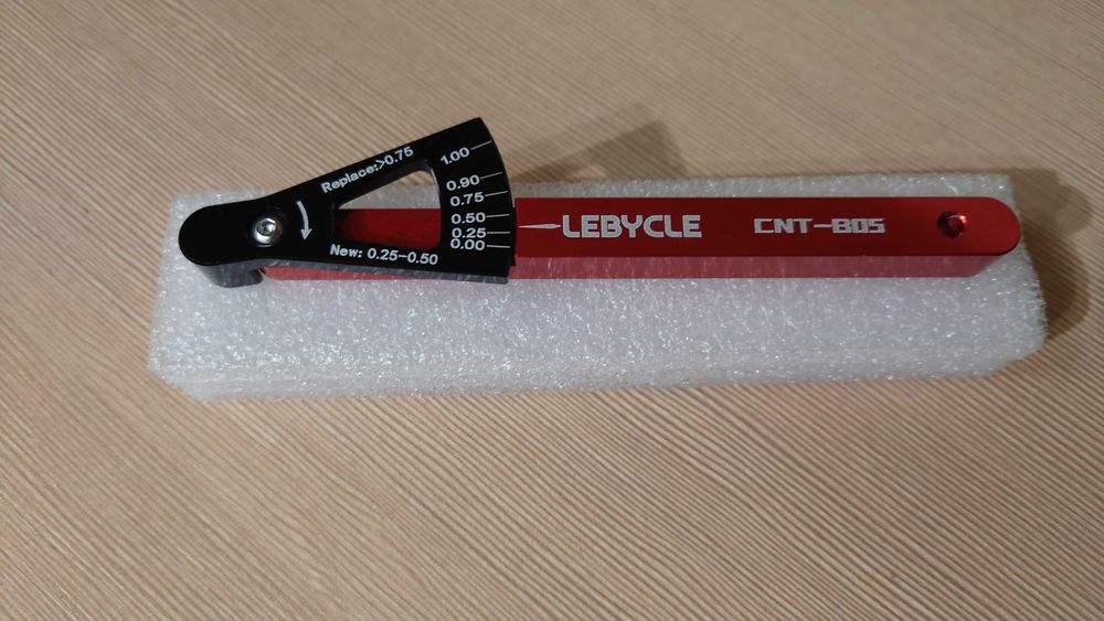 Miernik przymiar pomiar zużycia łańcucha rowerowego Lebycle #50