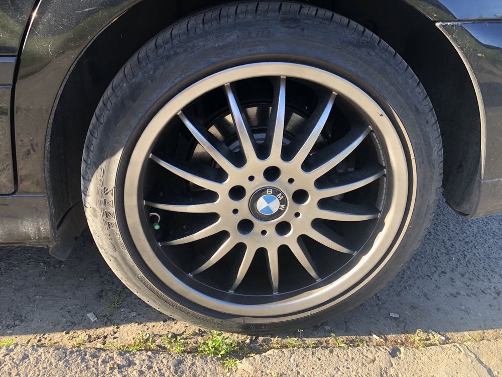 Kola felgi z oponami 18” bmw dystanse i sruby