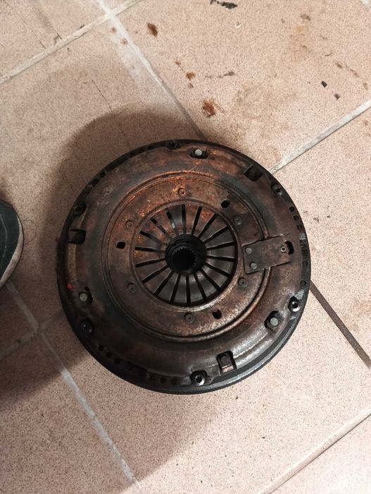 Kompletne sprzęgło ford 180km T8 Dwumasowe