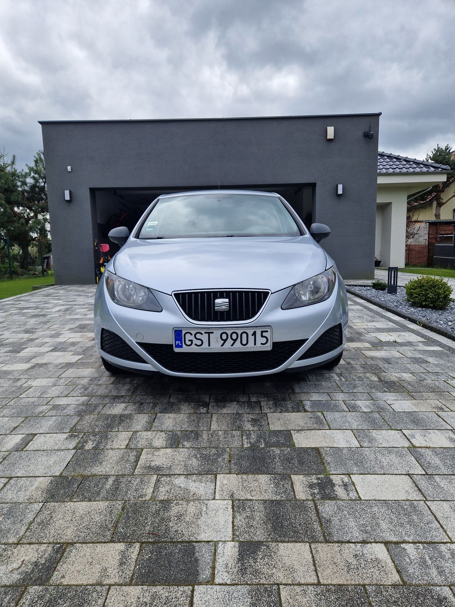 Seat ibiza 2008 1,2 benzyna