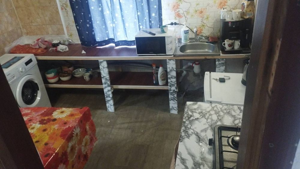 Здам  будинок  до 10 місць камунанльні включені  3 м. 90 тис.