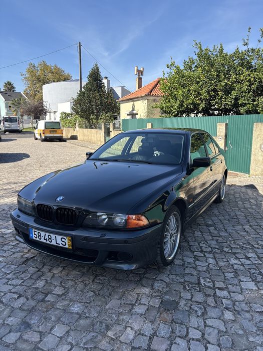 BMW Série 5 E39 528i