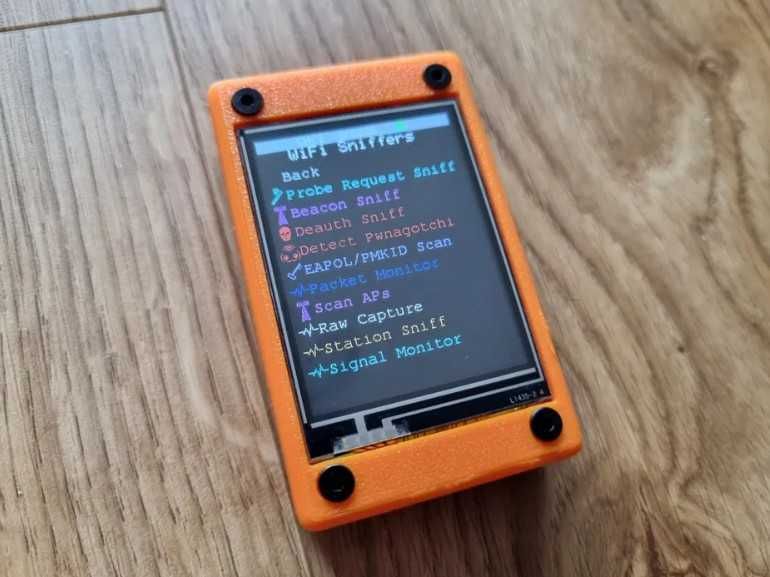 ESP32 Marauder MAX | Lepszy niż Flipper Zero? | Pentesting WiFi + BT