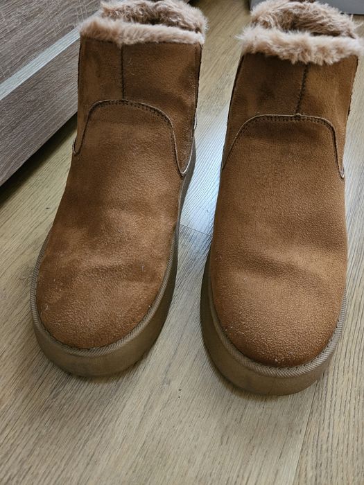 Buty damskie NOWE 42 wkładka 25,5 cm