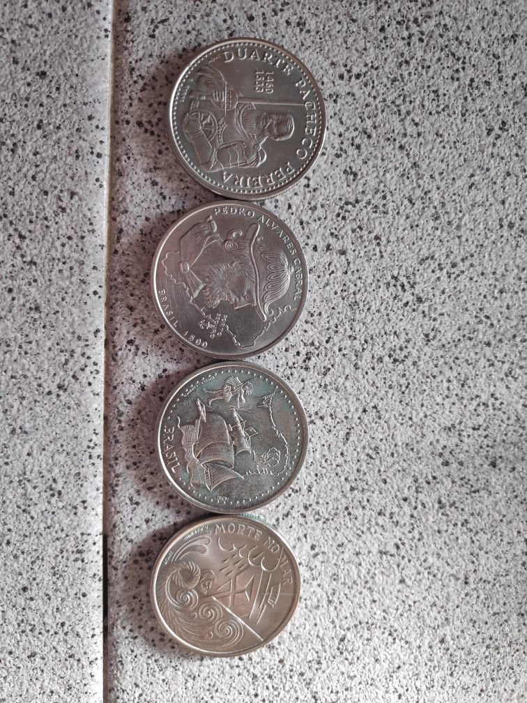 Moedas de coleção e medalha